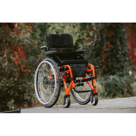 Wózek inwalidzki aktywny dziecięcy GTM Kid GTM MOBIL