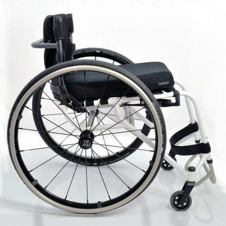 Wózek inwalidzki aktywny stalowy Panthera U3 Light APCO - bok
